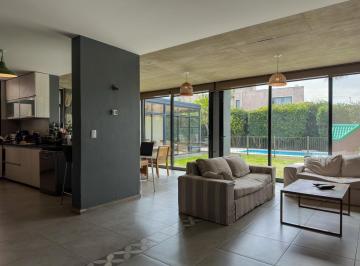 Casa · 270m² · Casa en Venta 3 Dorm. Chacra del Norte