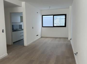 Departamento · 43m² · 2 Ambientes · Venta Departamento Divisible con Patio y Balcon. Amenities