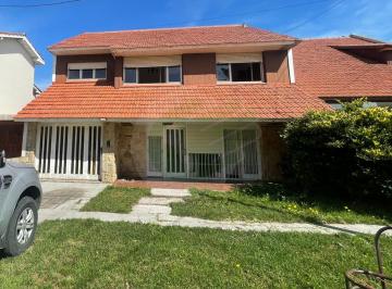 Casa de 9 ambientes, Mar del Plata · Constitucion - Chalet 280 Cub. Lote de 396