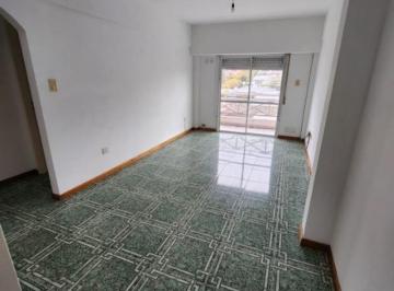 Departamento · 63m² · 3 Ambientes · 1 Cochera · Depto en Venta con Cochera Brandsen 5698, 2do Piso Wilde