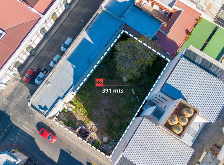 Terreno · 391m²