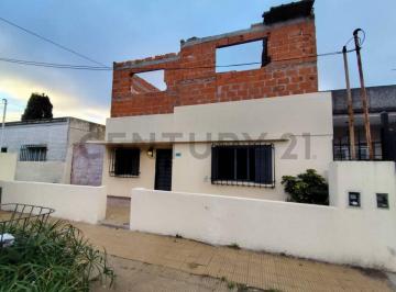 Casa · 76m² · 4 Ambientes · Venta Casa a Reciclar, Ideal Proyecto Edilicio, Haedo
