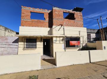 Casa · 76m² · 4 Ambientes · Venta Casa a Reciclar, Ideal Proyecto Edilicio, Haedo