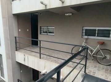 Departamento · 56m² · 4 Ambientes · 1 Cochera · Alta Córdoba Dpto 2 Dormi Balcón Cochera Apto Credito