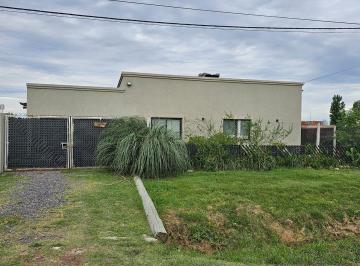 Casa de 3 ambientes, General Las Heras · Casa con 700 m² en Venta en General Hornos, 2 Dorm. - Nueva