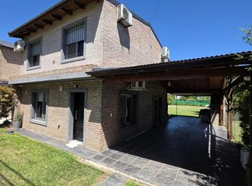Casa · 116m² · 7 Ambientes · 1 Cochera · Casa en Tierra de Sueños 1