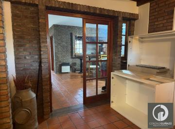 Casa · 152m² · 5 Ambientes · 1 Cochera · Casa Venta Dos Plantas Tres Dorm. Jardin Fisherton Tradicional Rosario