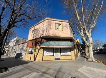 Casa · 180m² · 5 Ambientes · Venta en Block en Mataderos - 4 Unidades - 2 Locales 2 Dptos