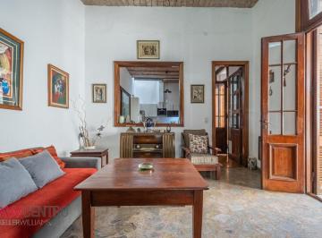 Casa · 180m² · 6 Ambientes · 1 Cochera · Venta Casa - Colegiales - 6 Ambientes