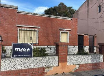 Casa · 120m² · 4 Ambientes · 1 Cochera · Casa en Venta Zarate