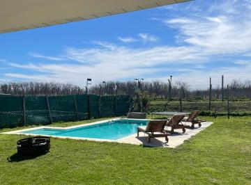 Casa de 8 ambientes, Pilar · ¡Casa de Ensueño en Alquiler!