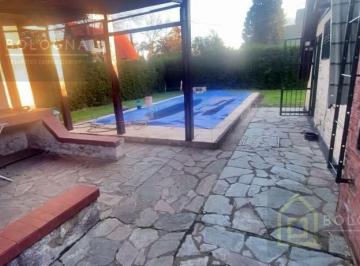 Casa · 80m² · 4 Ambientes · 2 Cocheras · Casa en Venta, Apto Credito