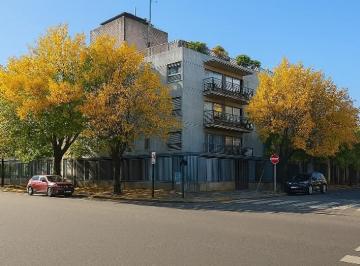 Garage · 10m² · 1 Cochera · Cochera a La Venta en San Isidro