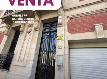 Casa de 6 ambientes, Bahía Blanca · Casa en Venta ️en Calle Guemes 79