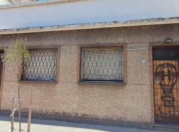 PH , Parque Patricios · PH / Lote a Refaccionar en Venta de 262 m² Ubicado en Parque Patricios