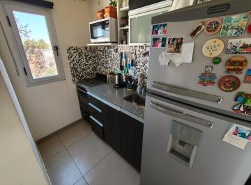10 · Venta - Departamento - 2 Ambientes - Balcon - Caseros - Luminoso - Permuta - Apto Credito
