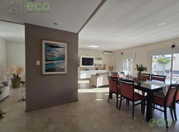 Casa · 220m² · 5 Ambientes · 2 Cocheras · Venta Casa 3 Dorm - 12 de Sepriembre Parque Cipolletti