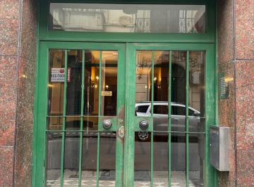 Departamento de 4 ambientes, Monserrat · Santiago del Estero y Av Belgrano 4amb C/dep 2do Piso Cfte 81 m