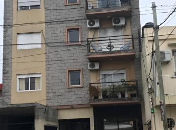 Departamento monoambiente con cochera sobre Alvear · Departamento Monoambiente con Cochera Sobre Alvear