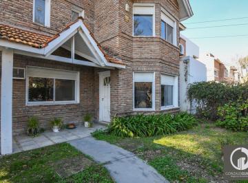 Casa · 200m² · 5 Ambientes · 2 Cocheras · Casa de 3 Dorm. en Venta Aldea Fisherton Las Torcazas
