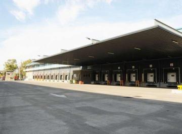 Depósito · 6200m² · Excelente Deposito Aaa en Alquiler de 6200 m² Cub, Playa Maniobras, Docks, Seguridad 24 Hs.