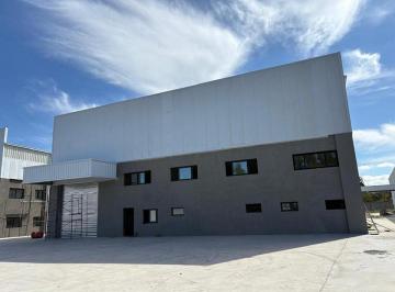 Depósito · 5600m² · Depòsito en Alquiler en Parque Industrial en Moreno