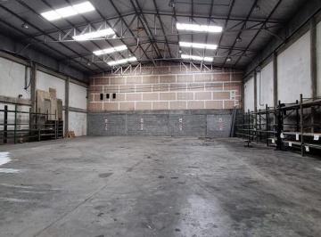 Depósito · 1794m² · Excelente Depósito en Alquiler en Pompeya