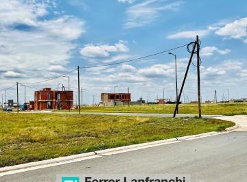 Terreno · 387m² · Lote Residencial en Venta, Pampas de Manantiales