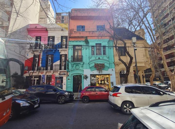 Terreno · 290m² · 7 Ambientes