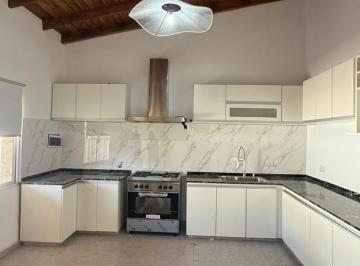 Casa · 258m² · 7 Ambientes · ¡Oportunidad Unica! Casa en Venta |bº Centro |santa Rosa de Calamuchita