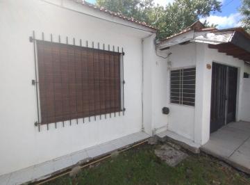 Casa de 3 ambientes, Almirante Brown · Casa en Venta en Adrogue