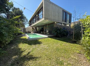 Casa de 3 ambientes, San Fernando · Casa Venta Punta Chica con Jardin y Pileta