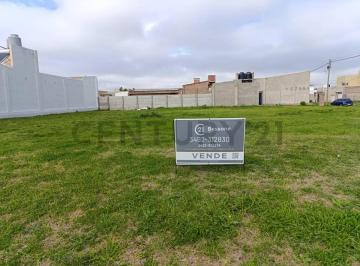 Terreno · 300m² · Excelente Lote en Venta Sobre Av en Rafaela, Barrio Los Arces