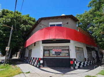 Local comercial · 243m² · 4 Ambientes · 1 Cochera · Excelente Local 166 m² con Vivienda y Terraza en Pa Villa Ballester (Zona Jumbo)