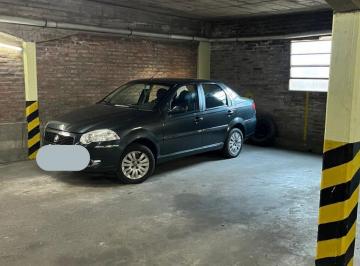 Garage · Cochera en Sarmiento Al 1300