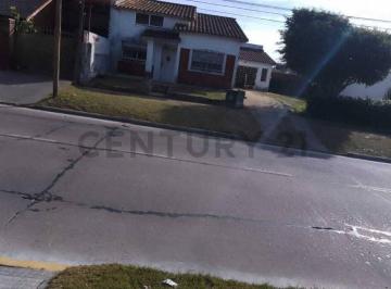 Casa · 110m² · 4 Ambientes · 1 Cochera · Casa + Terreno Para Desarrolladores en Ringuelet
