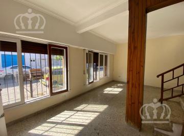 PH · 68m² · 3 Ambientes · Venta - PH - 3 Ambientes - Patio - Terraza - Apto Credito - Lanus Este.