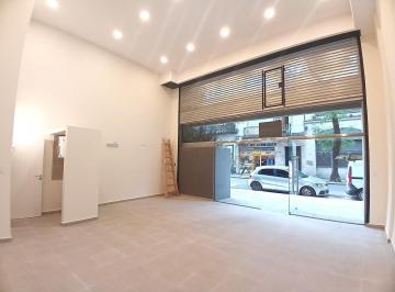 Local comercial · 50m² · 1 Ambiente · 5 Cocheras · Espectacular Local a Estrenar de Doble Altura con Posibilidad de Entrepiso