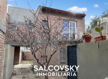 Casa · 55m² · 3 Ambientes · Duplex en Venta Puerto Madryn Zona Sur
