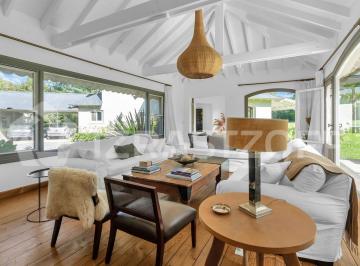 Casa · 400m² · 8 Ambientes · 2 Cocheras · Casa en Venta en La Retama, Oportunidad!