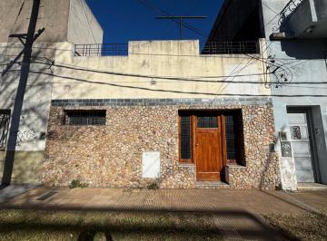PH · 65m² · 3 Ambientes · PH Al Frente con Terraza