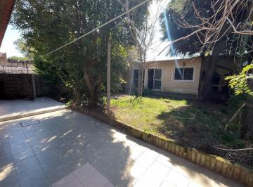 Casa · 95m² · 3 Ambientes · 1 Cochera · Casa en Venta en Lomas de Zamora