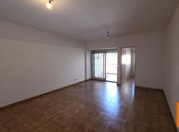 Departamento · 38m² · 1 Ambiente · Monoambiente Divisible Amplio con Medidas de 2 Ambientes - Frente - Flores