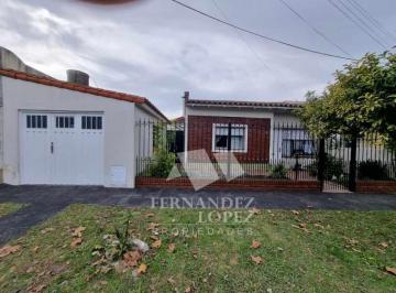 Casa de 5 ambientes, Quilmes · Chalet 5 Ambientes Sobre Lote de 12,50 X 17