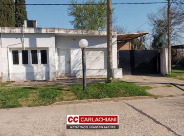 Casa · 139m² · 4 Ambientes · 1 Cochera · Casa en Las Rosas