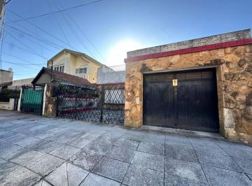 Terreno · 180m² · 4 Ambientes · 1 Cochera · Lote Venta 340 m² Castelar Moron a m de Autopista