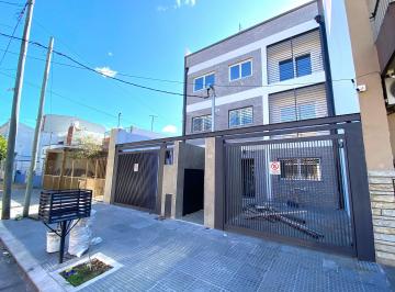 Departamento de 3 ambientes, La Matanza · Depto 3 Amb en Pb con Patio Verde, Baño en Suite y Cochera - a Estrenar // 25 de Mayo 33