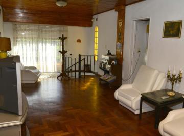 Casa · 183m² · 6 Ambientes · 1 Cochera · Casa en Venta en Luján, Zona Oeste - 6 Ambientes
