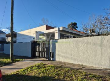 Casa de 3 ambientes, Hurlingham · Casa en Venta 3 Ambientes con Fondo/terraza, William C. Morris, Hurlingham