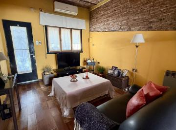 Casa en venta de dos dormitorios APTO CRÉDITO - Rosario, Azcuénaga · Casa en Venta de Dos Dorm. Apto Crédito - Rosario, Azcuénaga